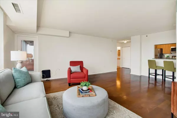 10101 GROSVENOR PL #1915, Rockville, MD 20852