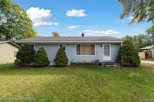 53130 LUANN Drive, Shelby Twp, MI 48316