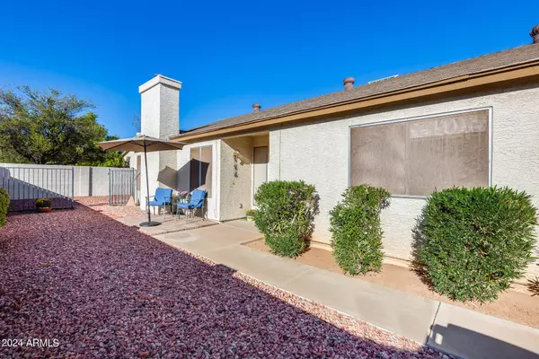 8862 W GROVERS Avenue, Peoria, AZ 85382