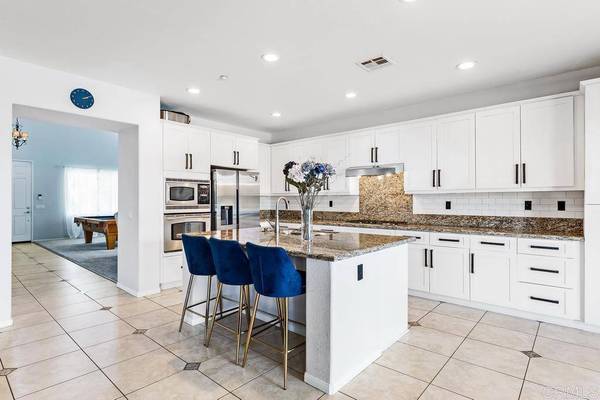 10657 Aspen, Escondido, CA 92026