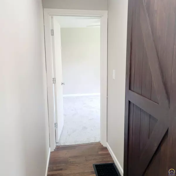 204 E Main ST, Meriden, KS 66512