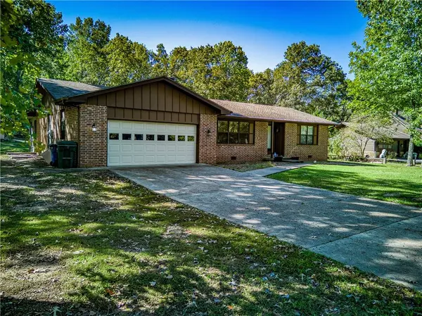 482 Driftwood Dr, Mountain Home, AR 72653