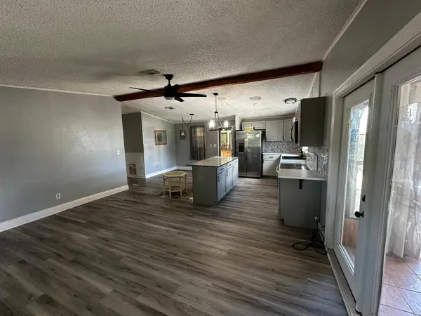 1013 ANN AVE, Lady Lake, FL 32159