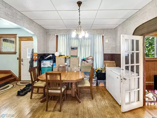 215 11th ST N, Moorhead, MN 56560