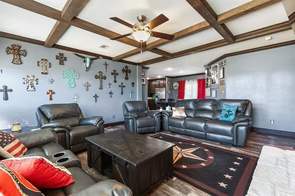 7337 S 12th St Road, Robinson, TX 76706