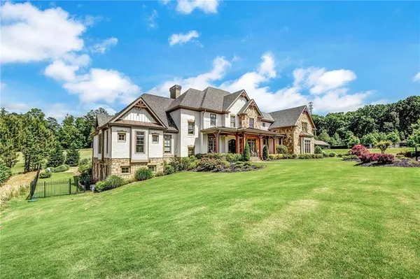 512 Founders DR E, Alpharetta, GA 30004