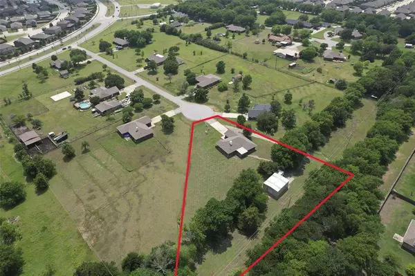 450 Venezia Court, Princeton, TX 75407