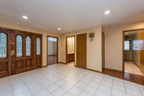 4074 Blackstone Avenue, Gurnee, IL 60031