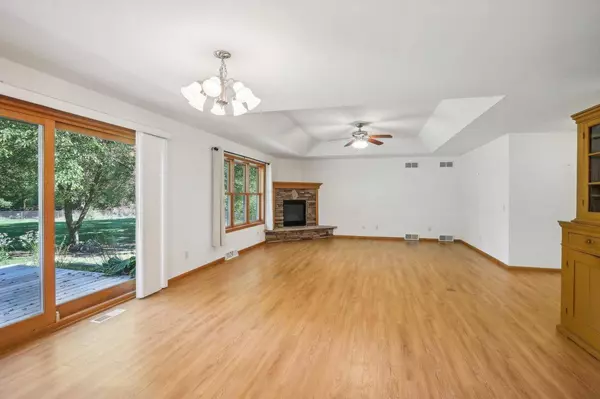 7132 Hickory Run, Waunakee, WI 53597