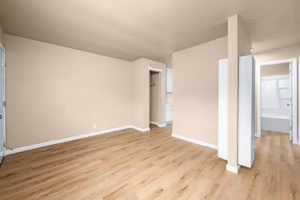 2529-2560 N Park Place, Wichita, KS 67204