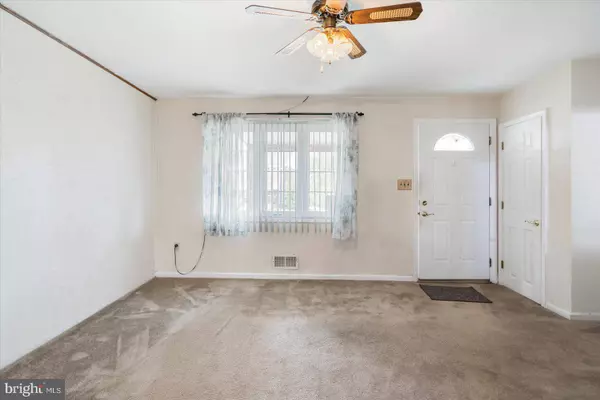 1515 NICOLAY WAY, Essex, MD 21221