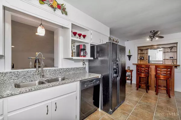 261 Littlebrook Dr, Fairfield, OH 45014