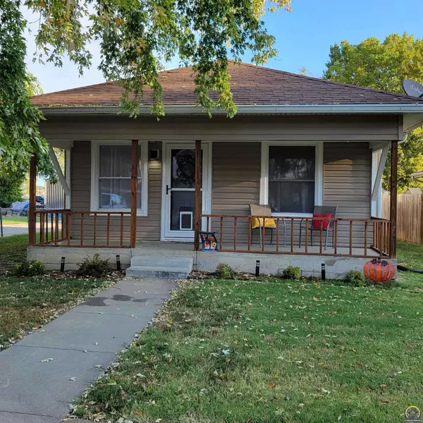 204 E Main ST, Meriden, KS 66512