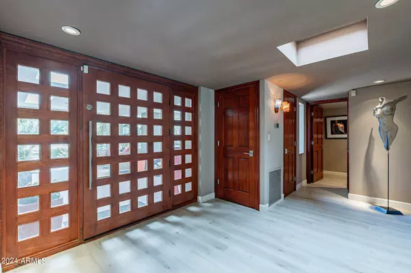 4900 E MOUNTAIN VIEW Road, Paradise Valley, AZ 85253