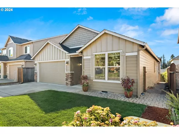 13564 SE GENOA DR, Clackamas, OR 97015