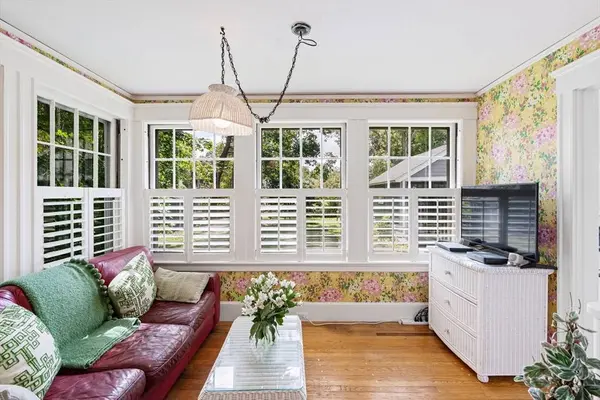 135 Haverhill St, Andover, MA 01810