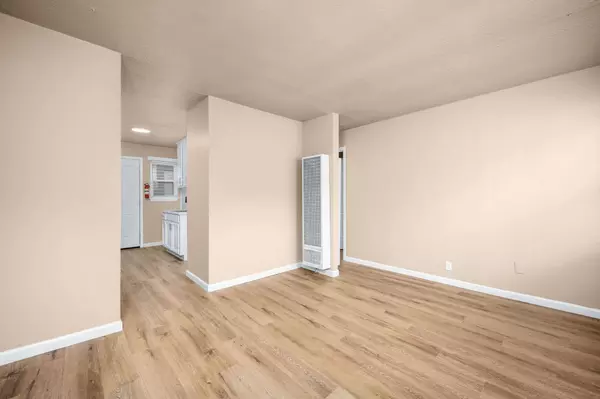 2529-2560 N Park Place, Wichita, KS 67204