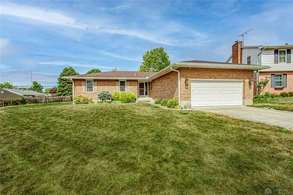 4904 Hickory Woods Trail, Dayton, OH 45432