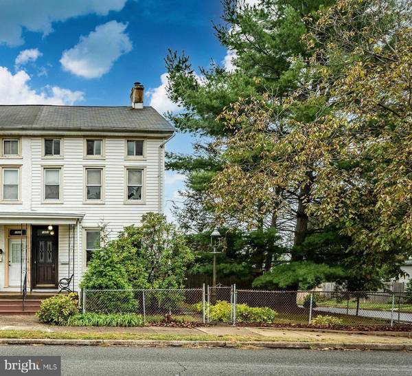 1003 W BRIDGE ST, Phoenixville, PA 19460