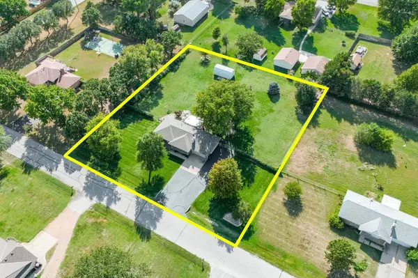 5529 N Charles St, Wichita, KS 67204