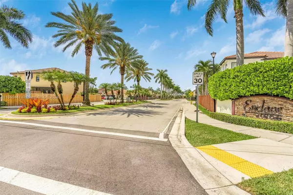 23132 SW 104th ct, Cutler Bay, FL 33190