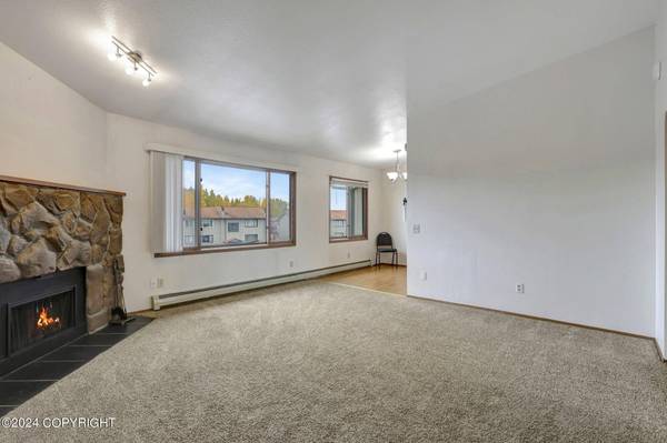 241 McCarrey ST 18B, Anchorage, AK 99508