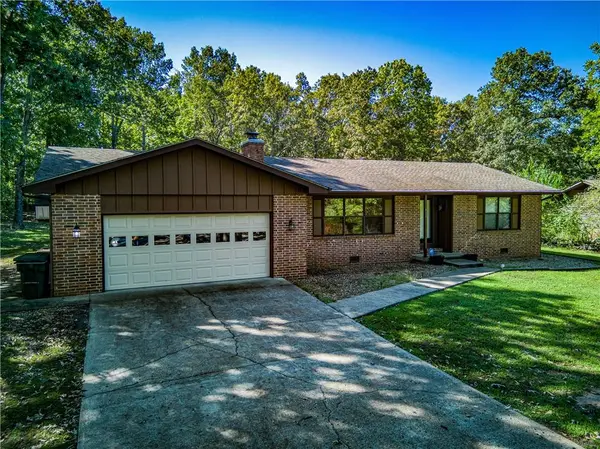 482 Driftwood Dr, Mountain Home, AR 72653