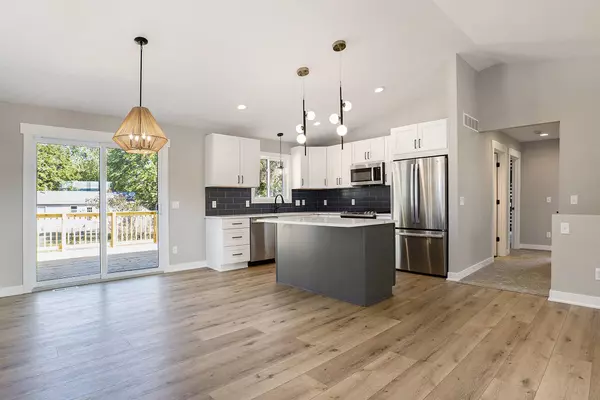 518 Leonard St, Belding, MI 48809