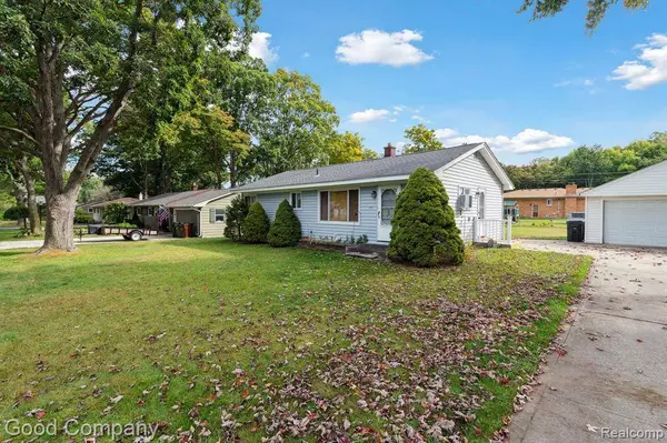 53130 LUANN Drive, Shelby Twp, MI 48316