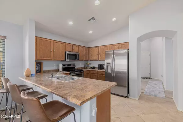 21830 N LILES Lane, Maricopa, AZ 85138