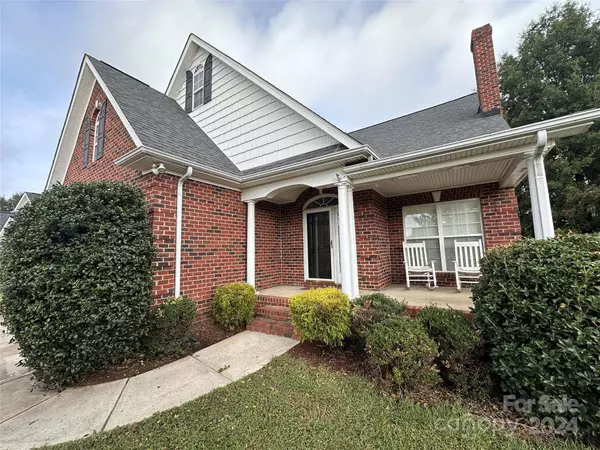 815 Treva Anne DR SW, Concord, NC 28027