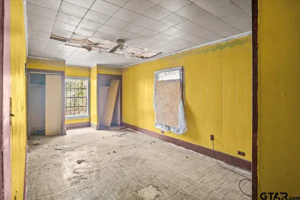 524 Pierce Ln, Jacksonville, TX 75766