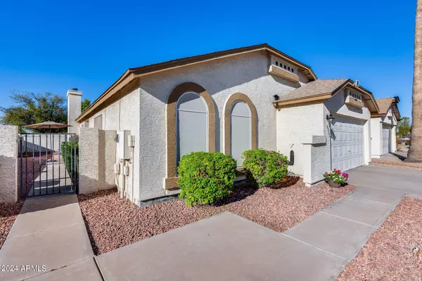 8862 W GROVERS Avenue, Peoria, AZ 85382