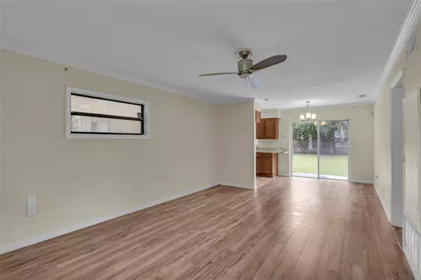 905 S SCOTT AVE, Sanford, FL 32771