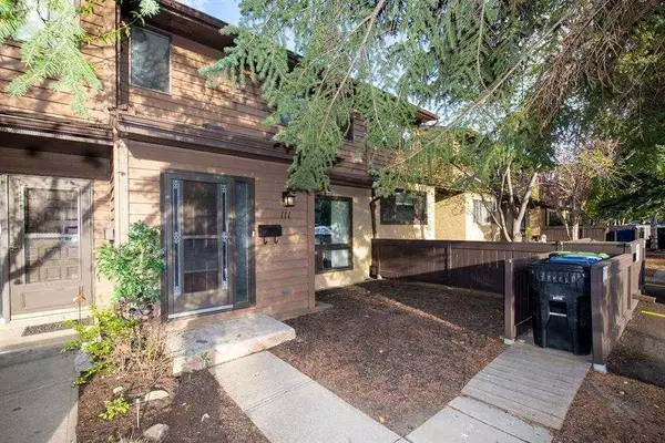 2300 Oakmoor DR SW #111, Calgary, AB T2V 4N7
