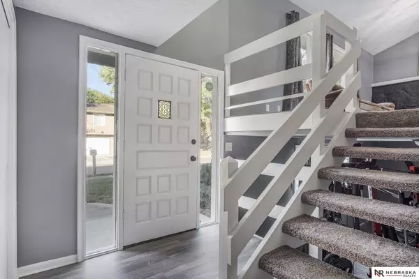 325 N 152nd Street, Omaha, NE 68154