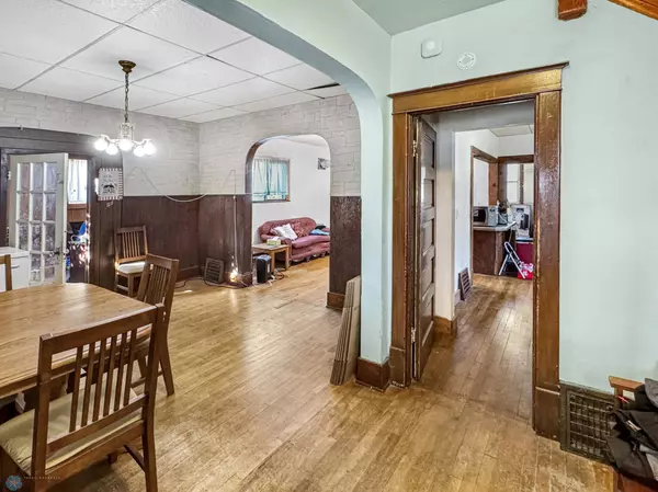 215 11th ST N, Moorhead, MN 56560