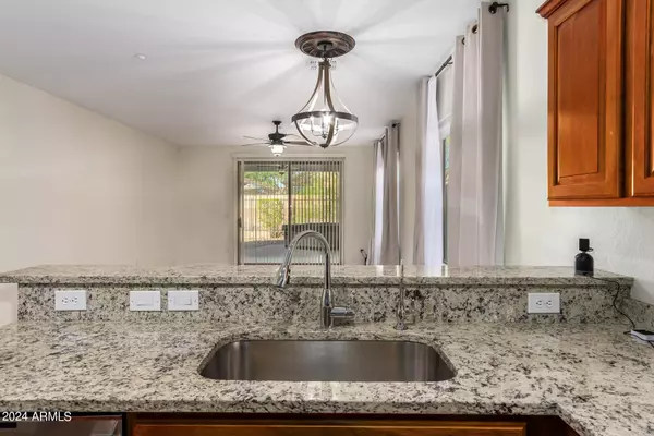 1816 W OWENS Way, Anthem, AZ 85086