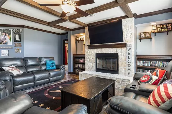 7337 S 12th St Road, Robinson, TX 76706