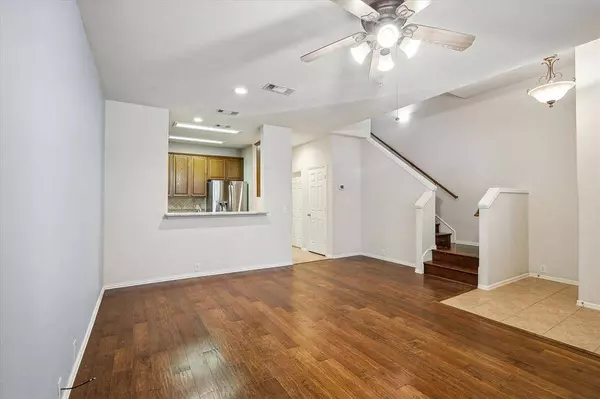 548 Legends Drive, Lewisville, TX 75057