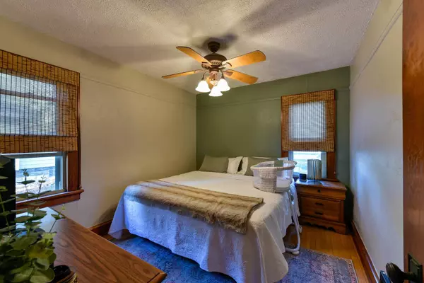 528 S 73rd St, Milwaukee, WI 53214