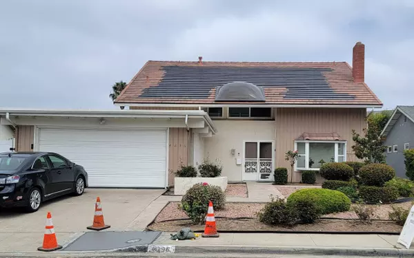 4296 Benhurst Ave, San Diego, CA 92122