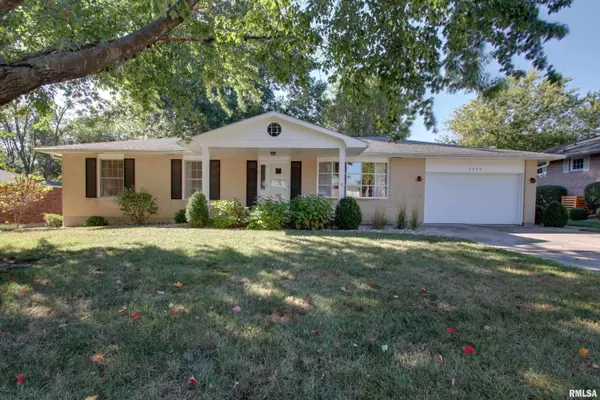 2420 Bradmoor DR, Quincy, IL 62301