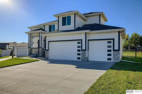 16621 Gilder Avenue, Bennington, NE 68007