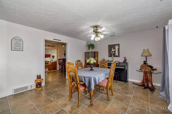 261 Littlebrook Dr, Fairfield, OH 45014