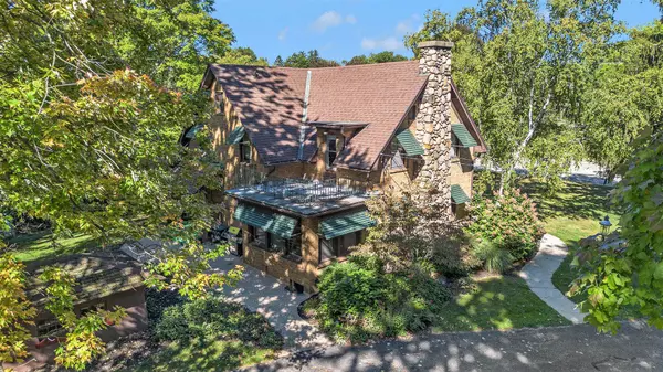 3000 Lake Michigan NW Drive, Grand Rapids, MI 49504