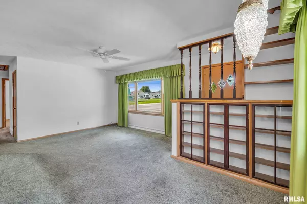 1621 14TH ST, Silvis, IL 61282