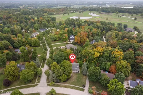 6575 Smucker DR, Westfield Center, OH 44251