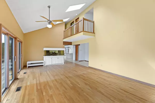 6 Sweet Briar Lane, New Milford, CT 06776