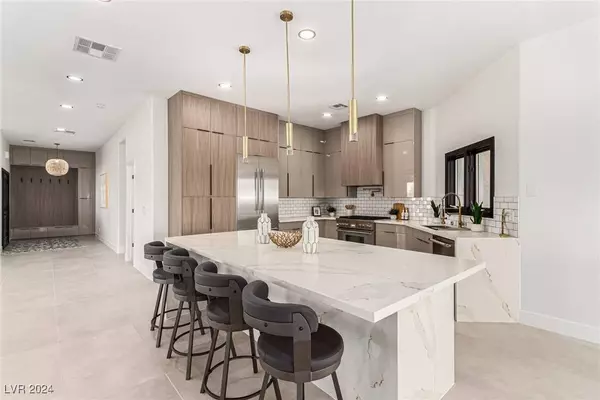 1003 Geneva Avenue, Henderson, NV 89015